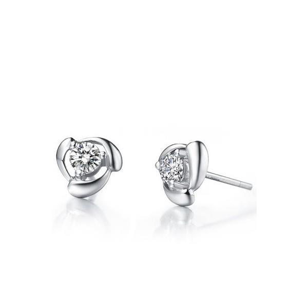 50716 2 CT Womens Round Cut Diamonds Stud Earrings