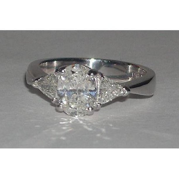 50829 2.75 CT Oval Cut & Trilliant Diamond Three Stone Ring, Size 6.5