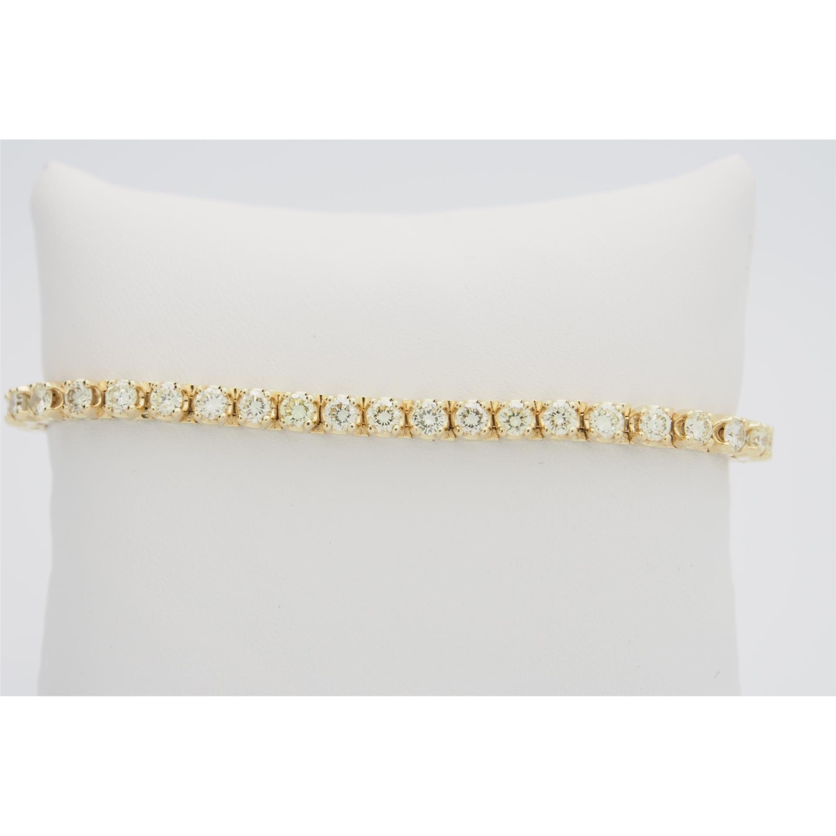 Picture of Harry Chad Enterprises 57116 5 CT Womens Round Diamond Solid Yellow Gold Tennis Bracelet