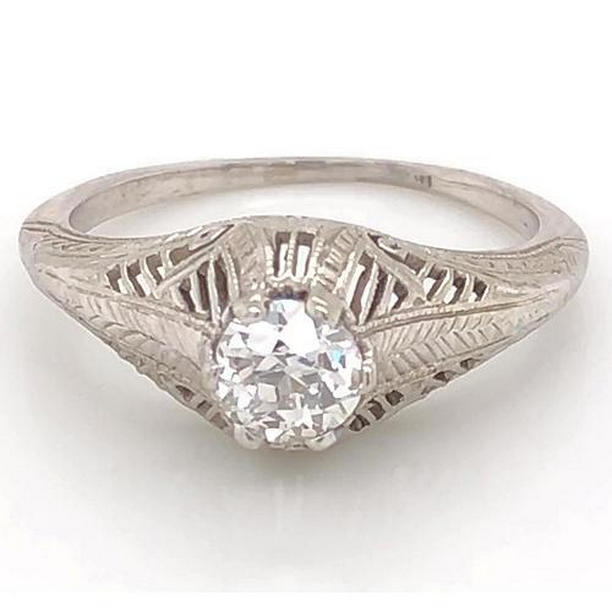 Picture of Harry Chad Enterprises 58468 1 CT Vintage Style Filigree Milgrain Mens Diamond Ring&#44; Size 6.5