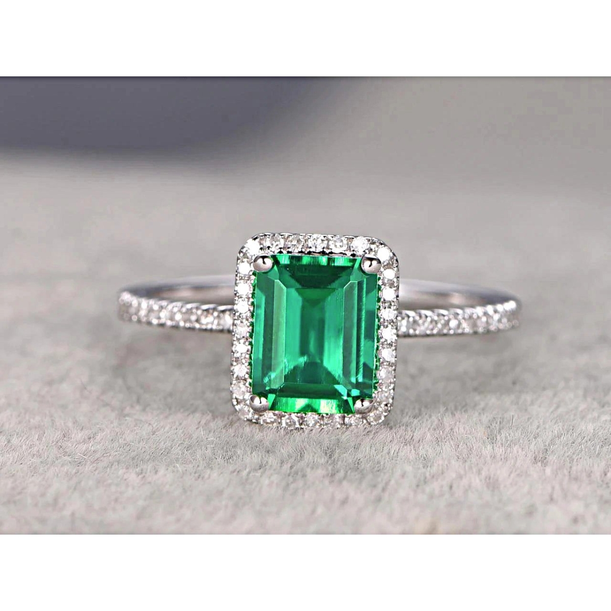 30964 3.50 CT Green Emerald with Round Cut Diamond Ring, 14K White Gold - Size 6.5