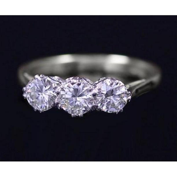 62623 3 Stone Diamond 1.50 CT Split Shank Anniversary Ring, Size 6.5
