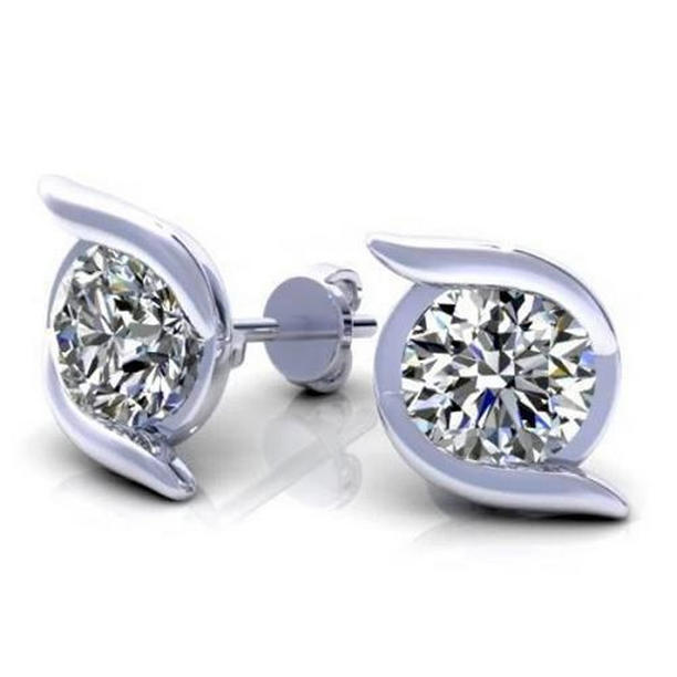 Diamond 190 CT White Gold Stud Earrings