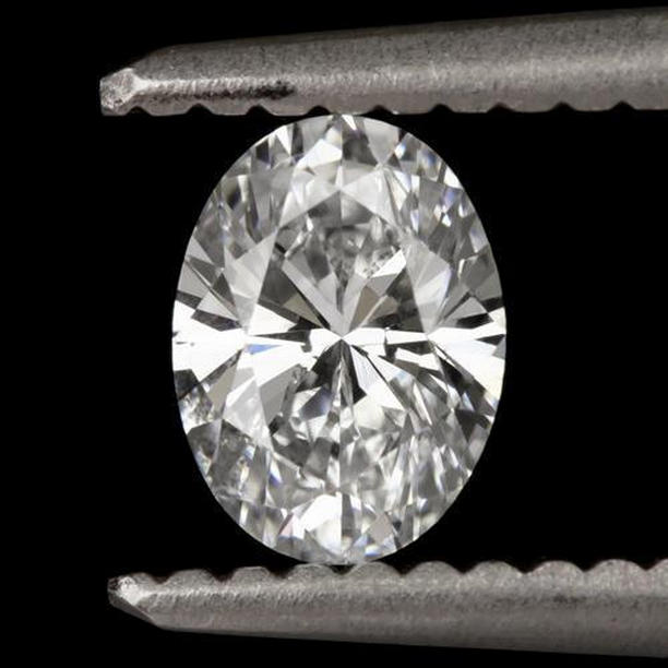 Picture of Harry Chad Enterprises 64123 G Si Sparkling 3.75 CT Oval Cut Natural Loose Diamond