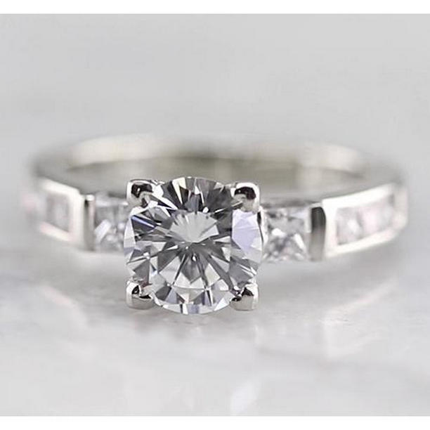 Picture of Harry Chad Enterprises 58611 1.50 CT 3 Stone Diamond Engagement Ring, 14K White Gold - Size 6.5