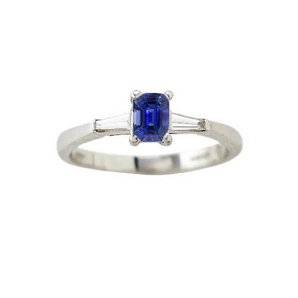 67722 1.75 CT Womens Three Stone Emerald Ceylon Sapphire Anniversary Ring, Size 6.5
