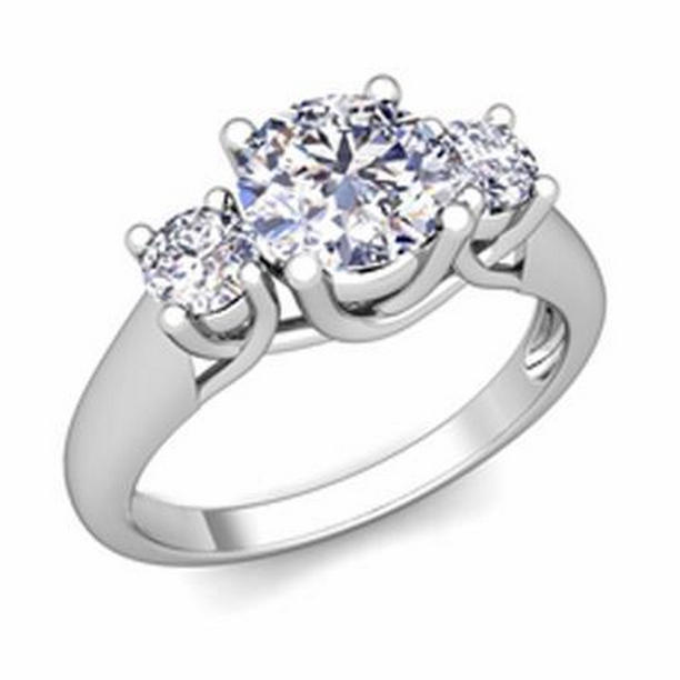 63644 Three Stone 1.75 CT Diamonds Wedding Ring, 14K White Gold - Size 6.5