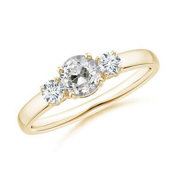 Picture of Harry Chad Enterprises 67263 2 CT Yellow Gold 3 Stone Round Old Cut Diamond Ring&#44; Size 6.5