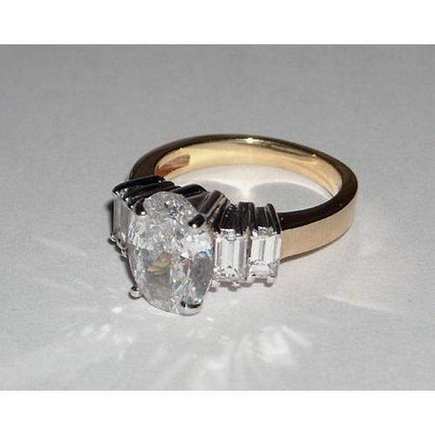 Picture of Harry Chad Enterprises 50599 Oval Antique Look 1.51 CT Two Tone Diamond Ring&#44; Size 6.5