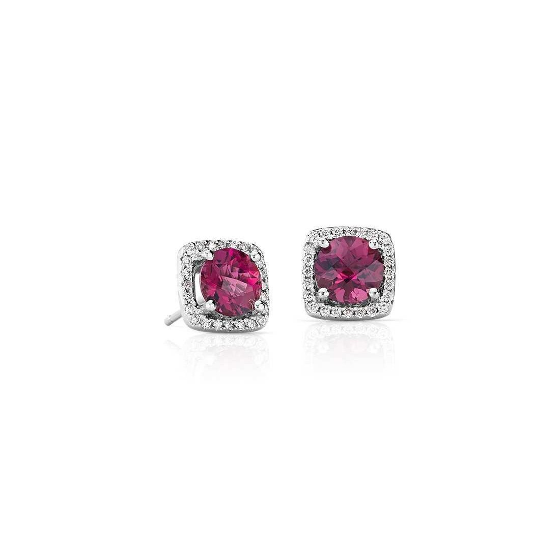 Prong Set 10 CT with Diamond Stud Earring, 14K White Gold