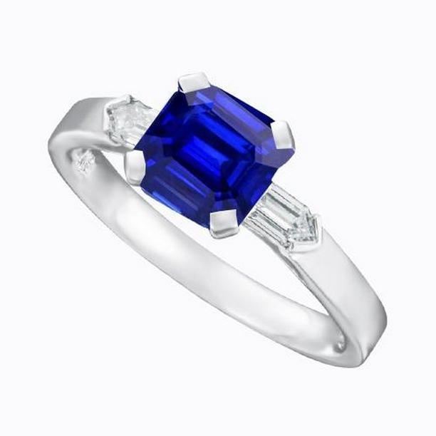 Emerald 3 Stone Diamond 1.75 CT Tapered Baguettes Sapphire Ring, Size 6.5