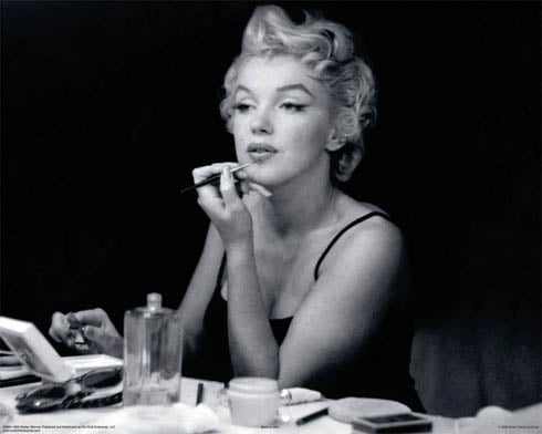 1992-08x10-MM 8 x 10 in. Marilyn Manroe Mirror Poster Print