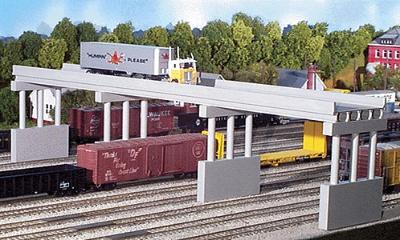 150 ft. N Scale Modern Highway Overpass with Piers 4