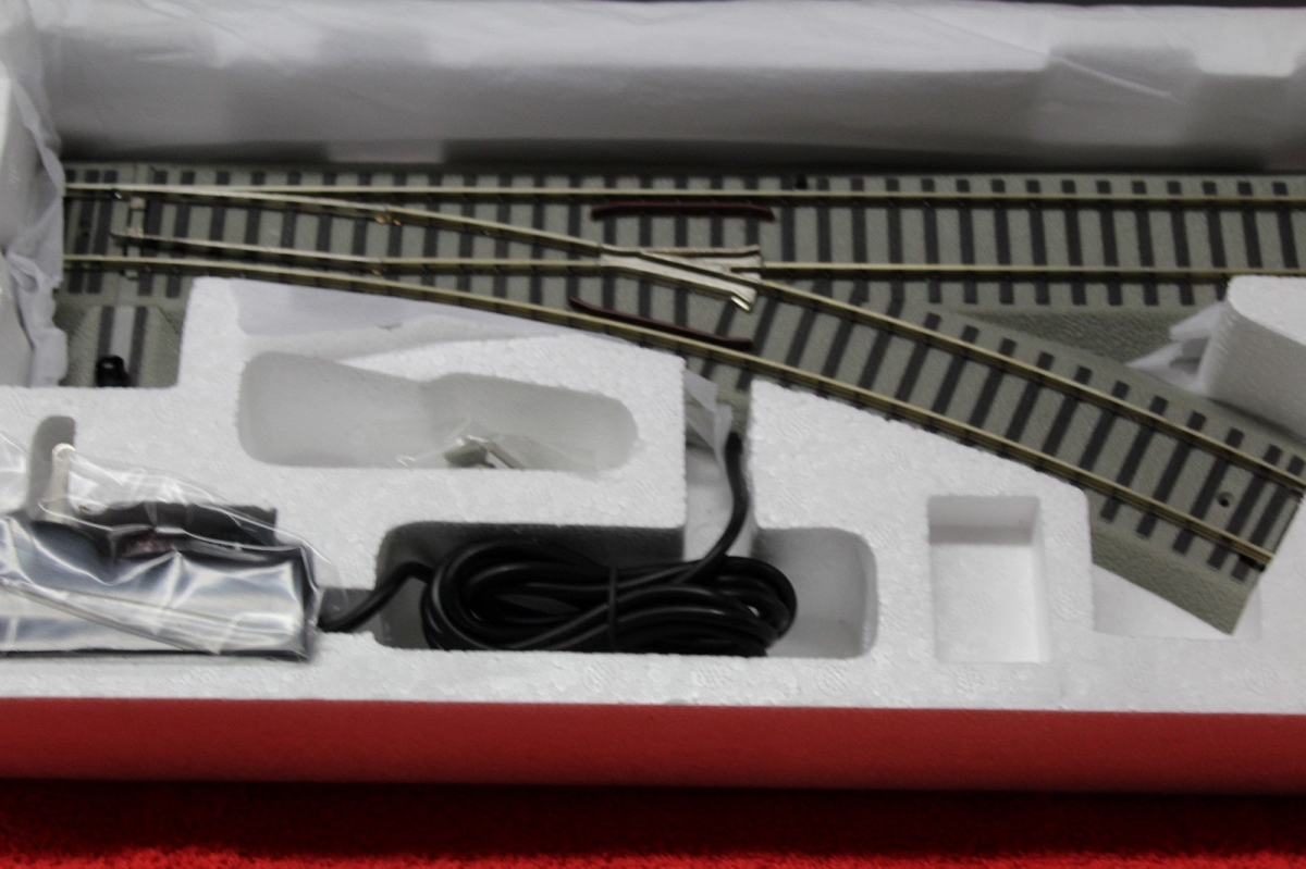 Picture of Lionel LNL47940 R20 Command Remote&#44; Right-Hand Switch
