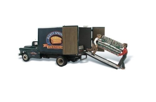WOO5545 Rusty Springs Furniture - Ho Scale