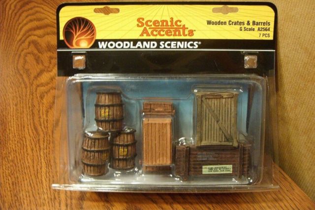 WOO2564 G Wooden Crates & Barrels