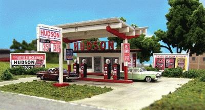 BLR1002 N-Scale Hudson Oil Gas Station