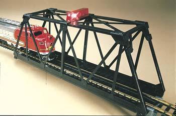 BAC46904 N Scale Blinking Bridge