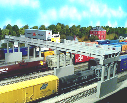 Product RIX153 150 ft. N Highway Overpass with 4 Pier