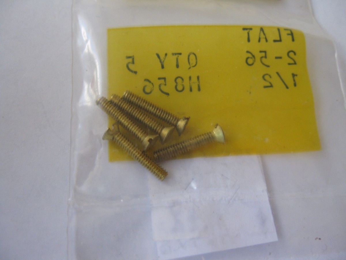 WOO856 0.50 in. 2-56 Flat Head Screws - 5 per Pack