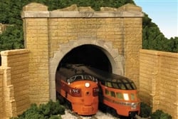MON132 HO Granite Double Tunnel Port