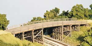 MON9007 N Country Road Bridge