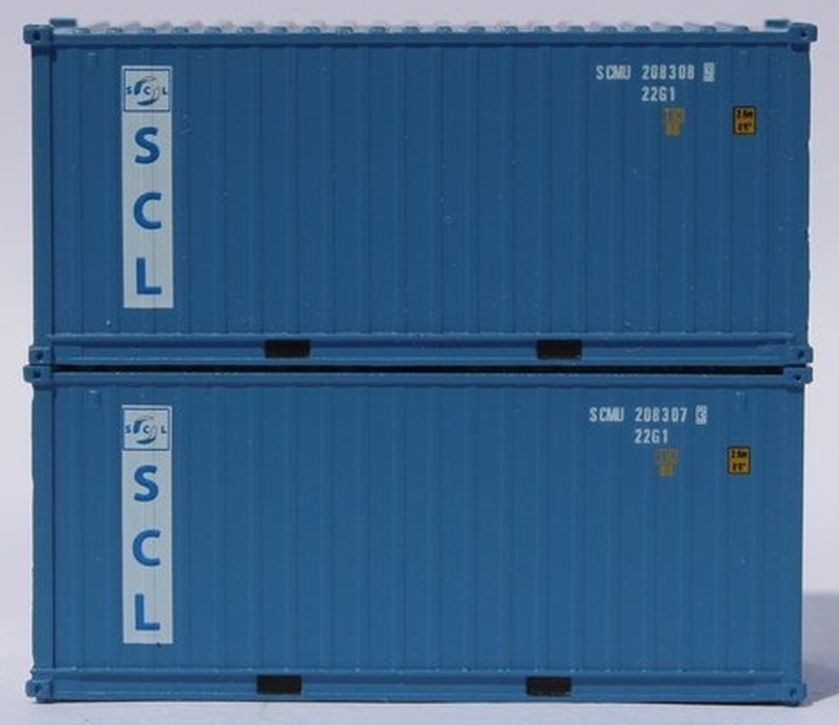 Picture of Jacksonville Terminal 205326 20 ft. N Scale Safmarine & SMBT Standard Height Corrugated Side Containers - Pack of 2