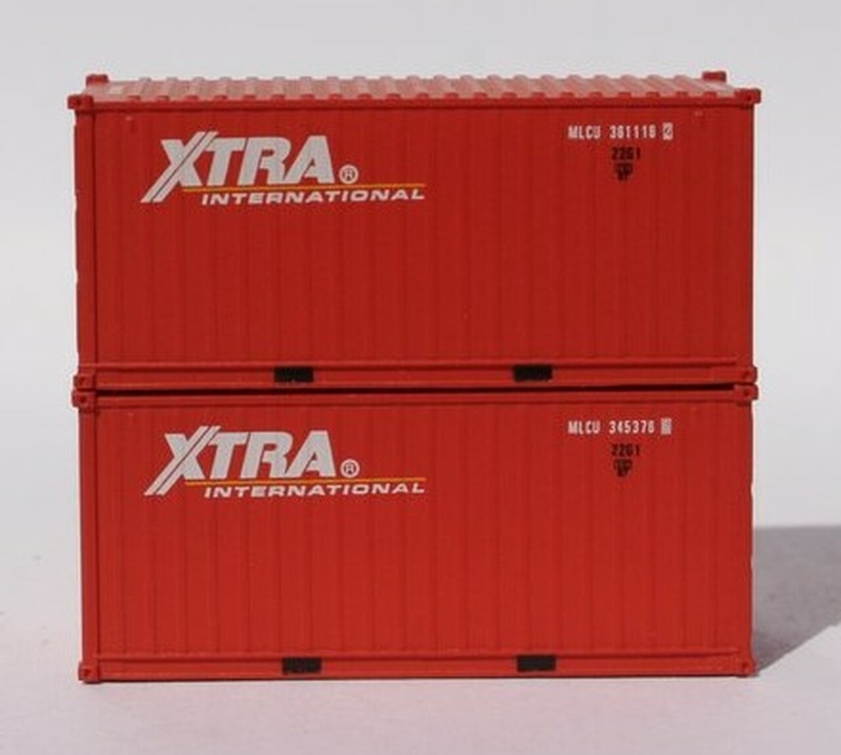Picture of Jacksonville Terminal 205372 20 ft. N Scale XTRA International Standard Height Container - Pack of 2