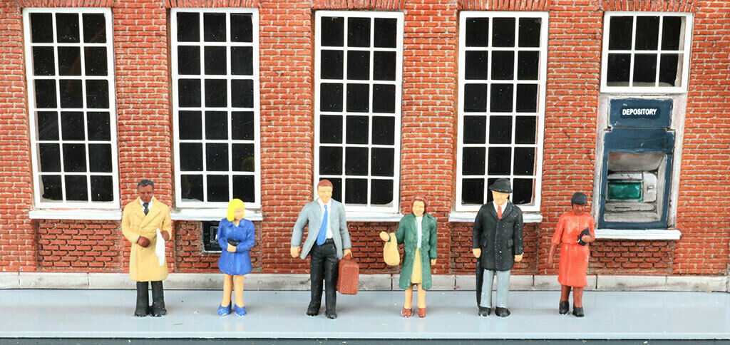 Picture of Bachmann BAC33120 HO Scale Standing Office Workers SceneScapes, 6 Piece