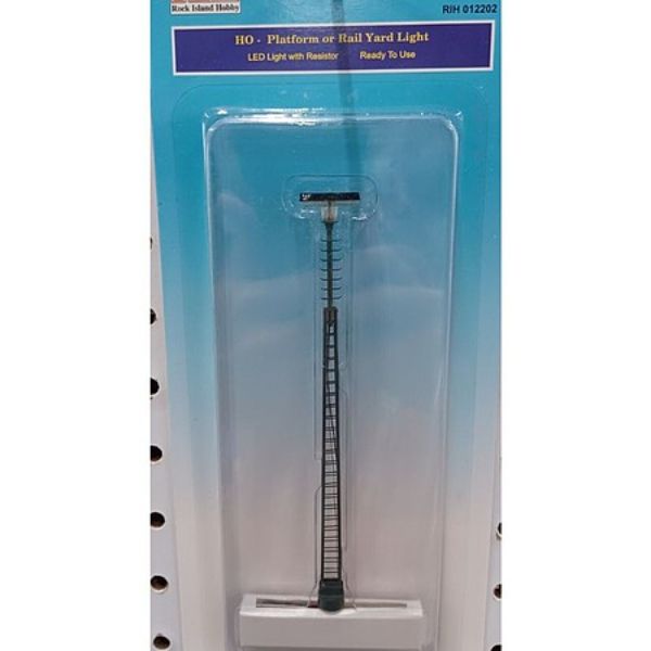 RIH012202 HO Scale Platform & Yard Light