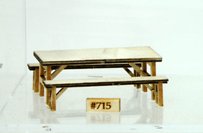 BMW715 O Scale Mess Hall Table & Bench, Set of 2