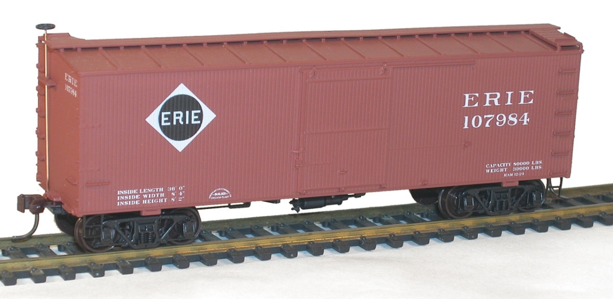 Picture of Accurail ACU1803 HO Scale 36 ft. Double Sheath Wood Boxcar Erie Unassembled Kit