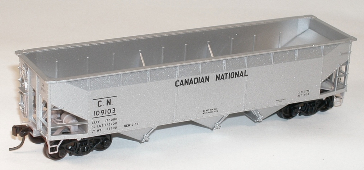 Picture of Accurail ACU7550 HO 70-Ton Offset Triple Hopper Canadian National Unassembled Kit