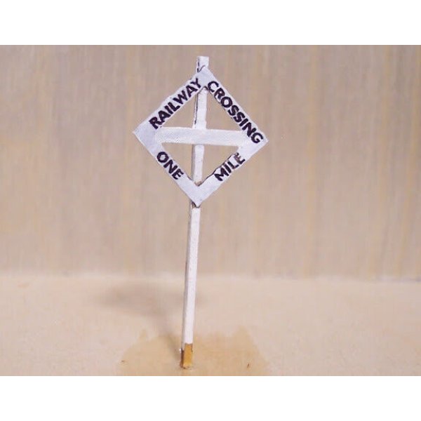 OMK1054 HO Scale Railway Crossing Sign