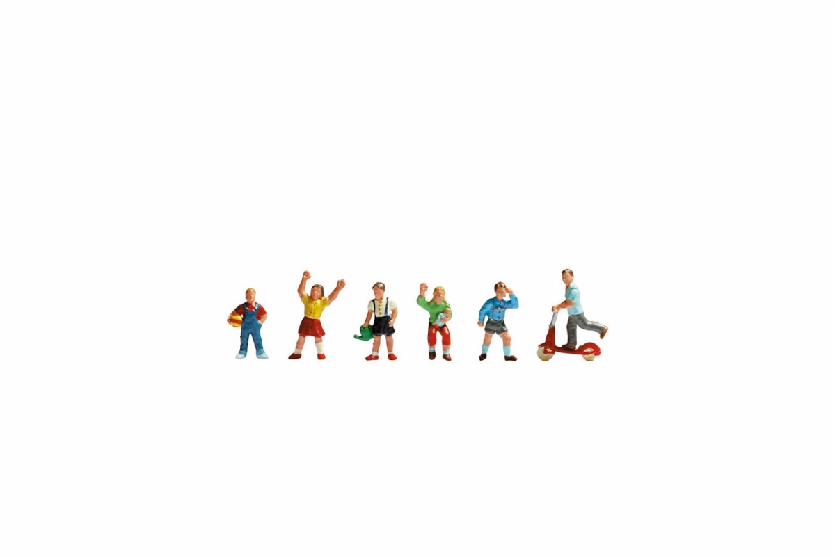 NOC15815 HO Scale Children Figure