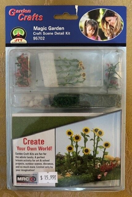 JTT95702 Multi Scale Magic Garden Scene Kit
