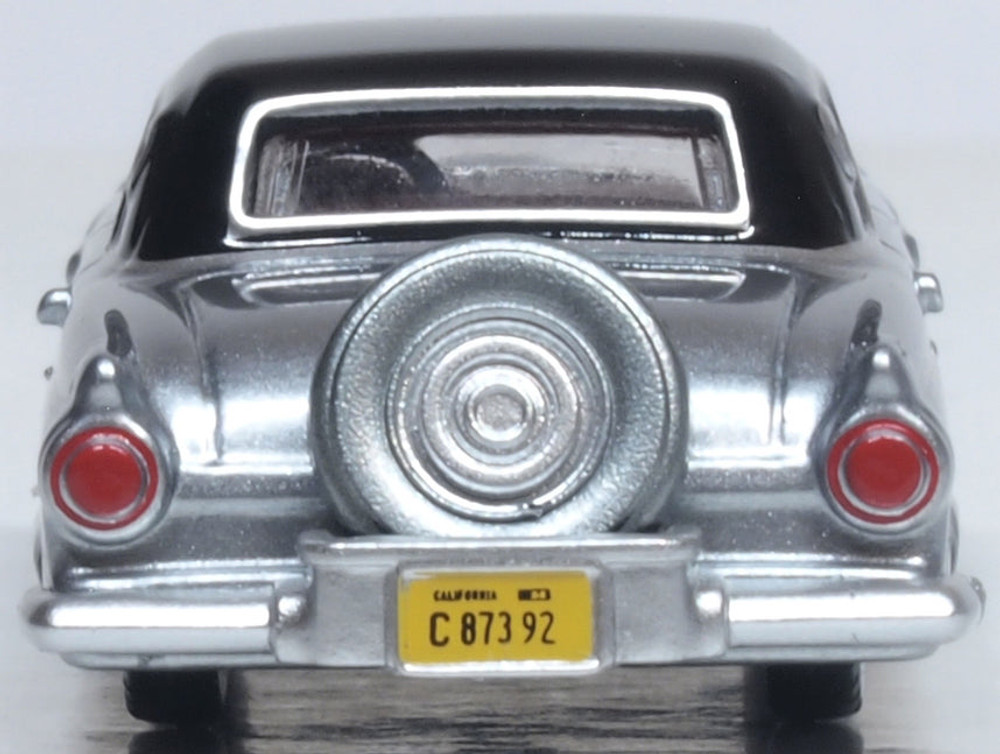 OXD87TH56007 HO 1956 Ford Thunderbird Diecast Model Car, Gray Metallic & Raven Black