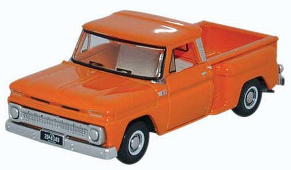 OXD87CP65002 HO Scale 1965 Chevrolet Stepside Pick Up Diecast Model Car, Orange