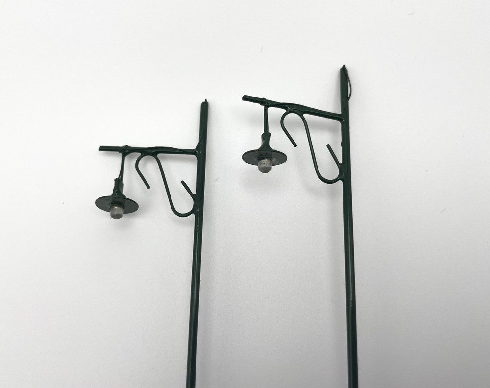 RIH011107 O Scale Vintage Street Light