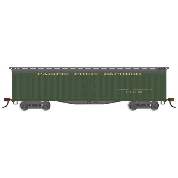 BAC75703 No.726 HO Scale Wood Express Reefer Pacific Fruit Model Train, Pullman Green & Black -  BACHMANN