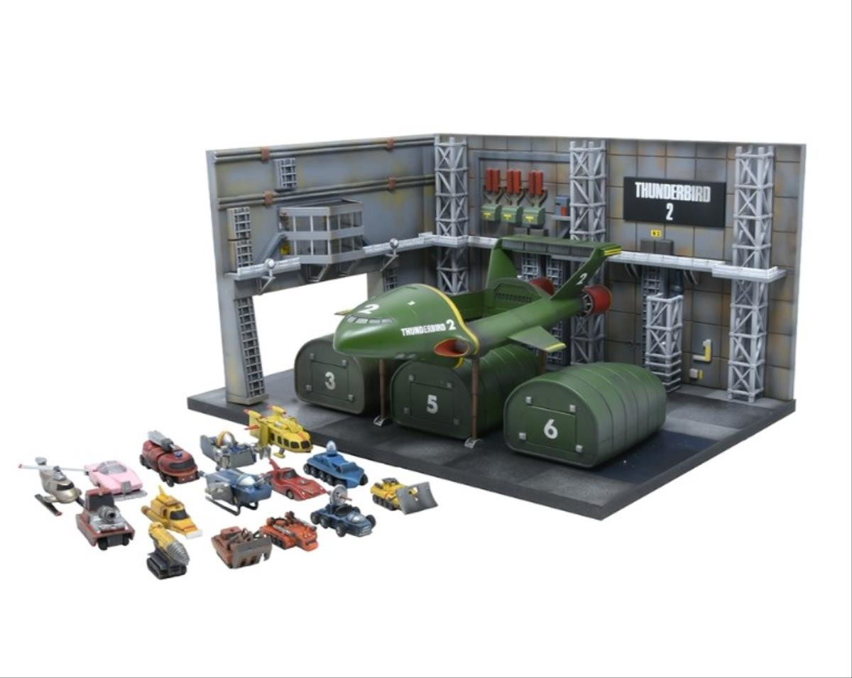 BACAIP10011 1-350 Scale Thunderbird 2 Launch Bay Vehicle Kit
