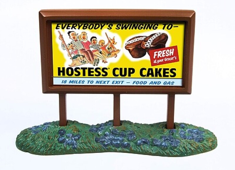 MWI21001 N Scale 1960s Country Billboard Hostess