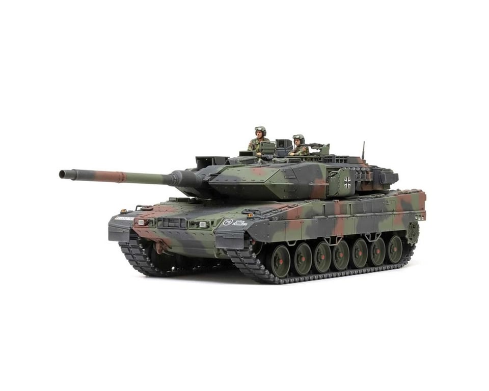 TAM35387 1 by 35 Scale Leopard 2 A7V Tank Model Military Vehicle