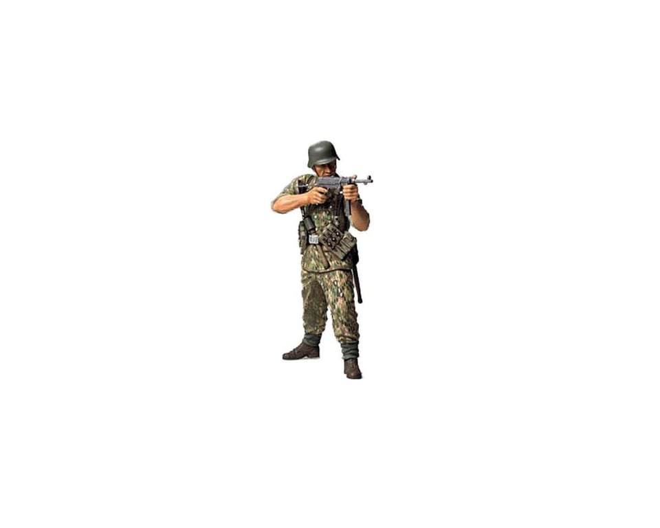 TAM36303 1 by 16 WWII German Elite Infantry Man Model Figure