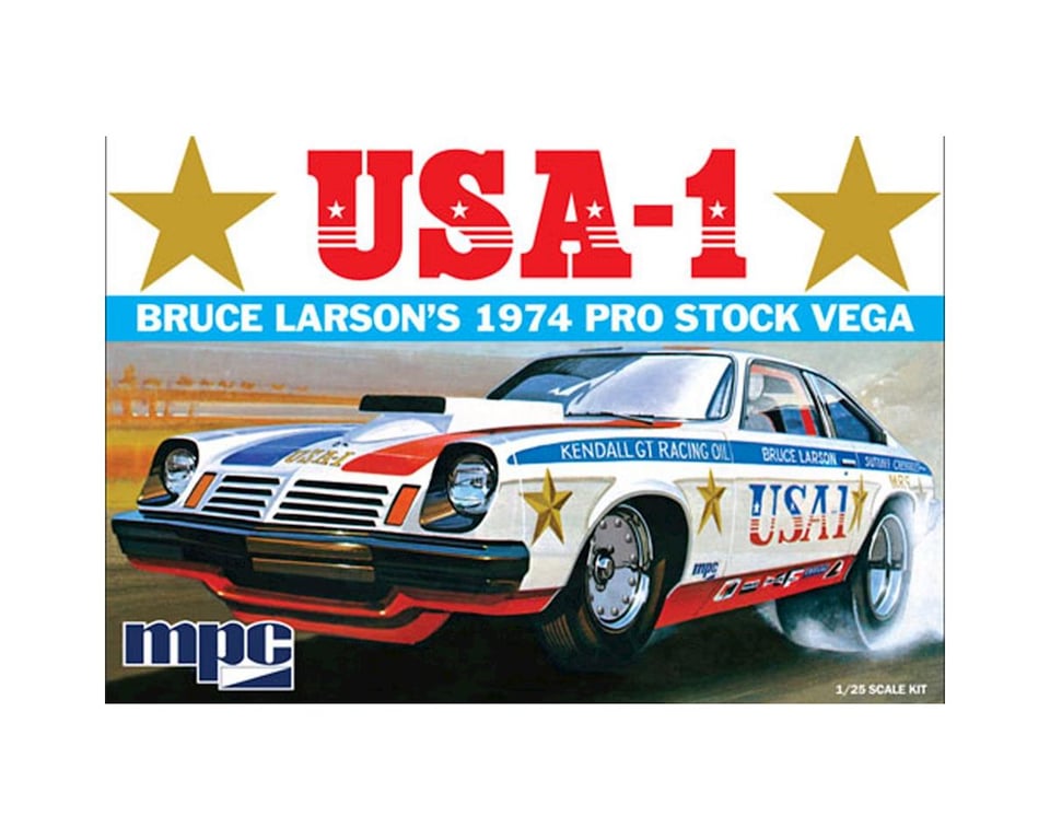 828 1 by 25 Scale Bruce Larson USA-1 Pro Stock Vega Model Car