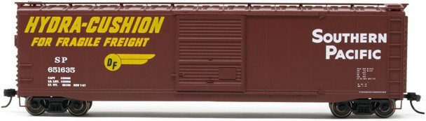 RIV6585C Southern Pacific Sliding Door Boxcar - No. 3 HO Scale - Maroon