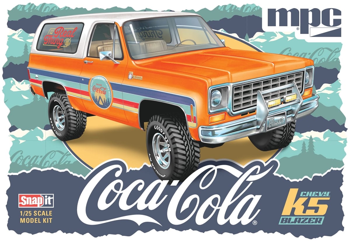 1022 1-25 Scale Level 2 Super Snap Blazer Coke Model Car Kit
