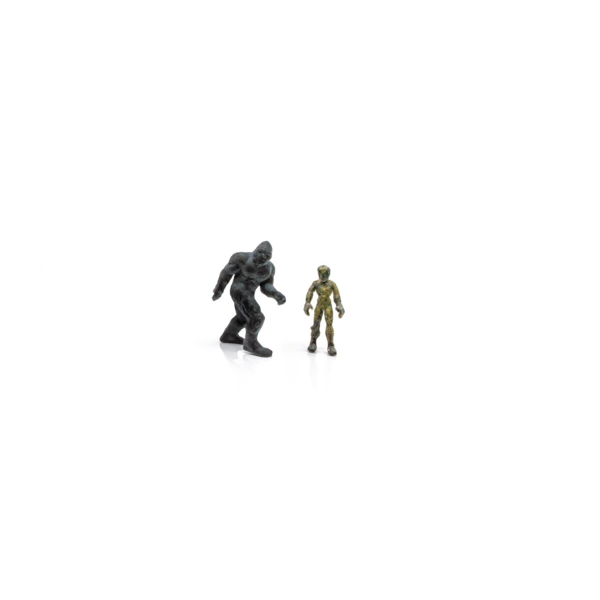 WOO2863 O Scale Monster Find Me Action Figure - Pack of 2