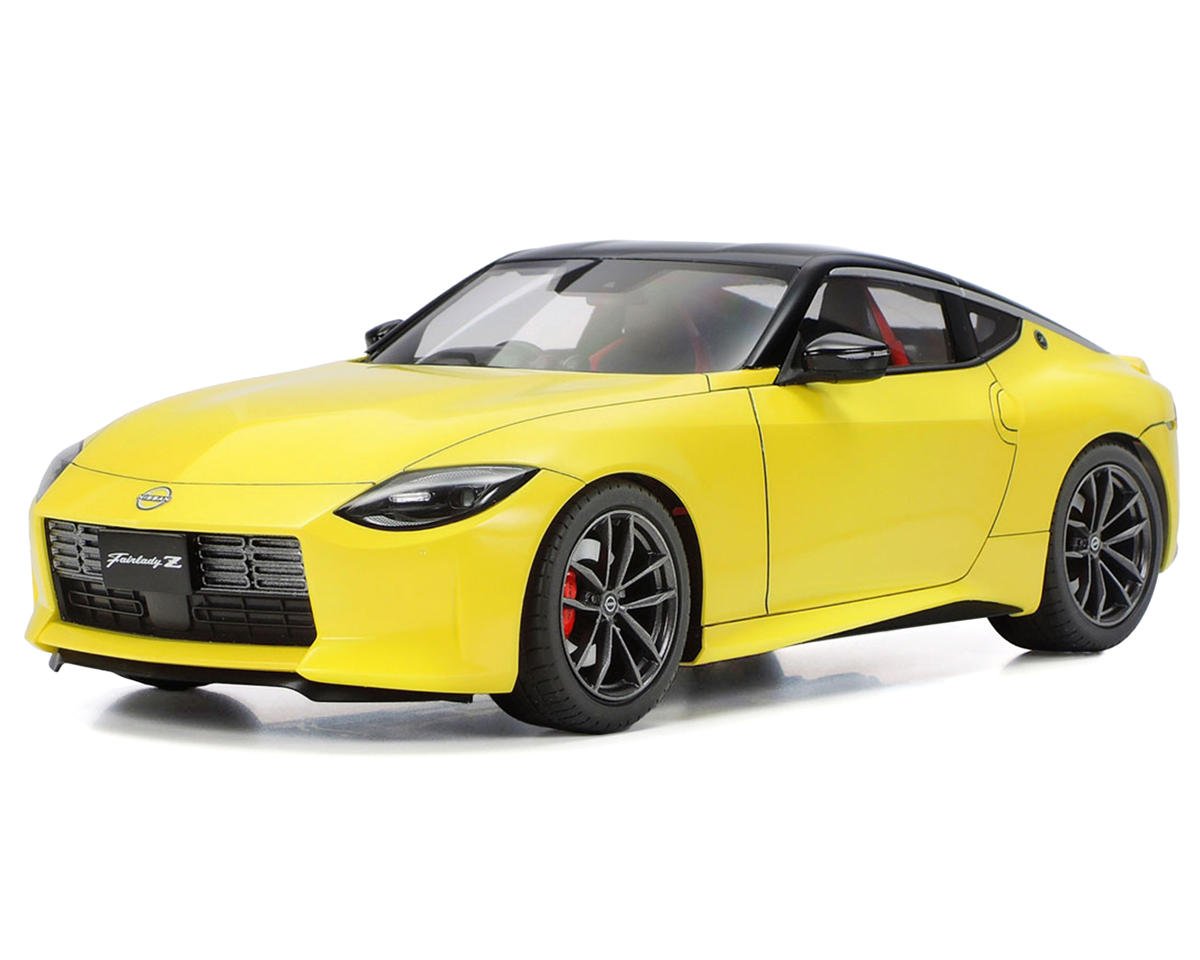 TAM24363 1-24 Scale Nissan Z Car Model Kit
