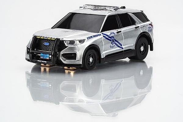 AFX22105 Police Interceptor Model Car